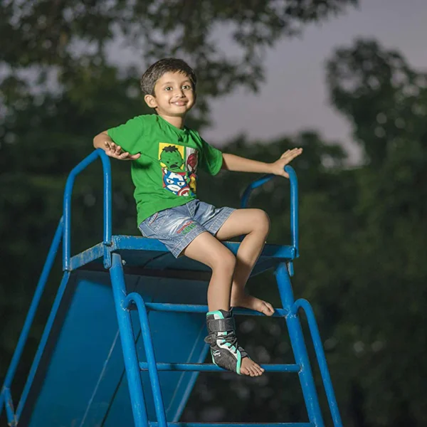 Ankle_Brace_Immobilization_Support_Protection__Child_Size_Tynor_D_5000x