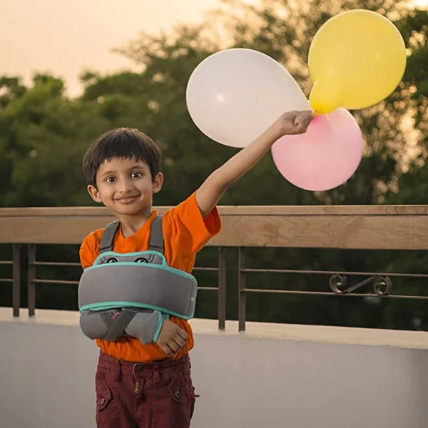 Tynor_Universal_Shoulder_Immobilization_Support_Correct_Posture_Australia_Child_02_5000x